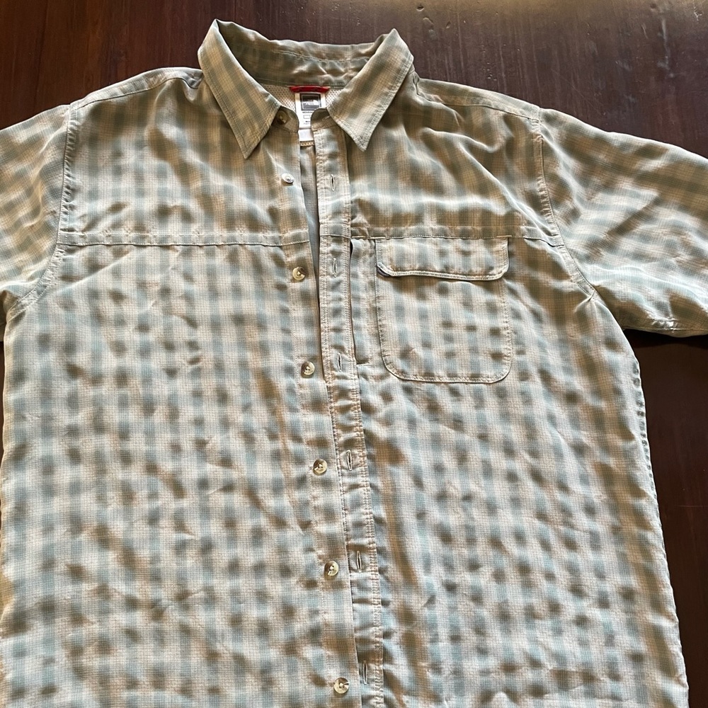 The North Face men’s active shirt
